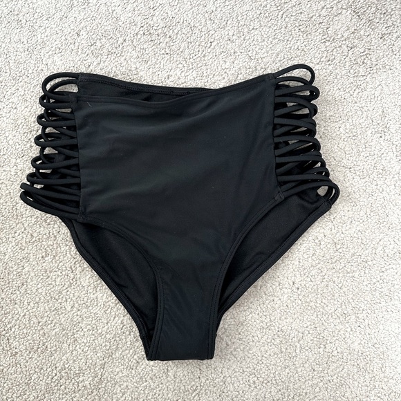 Hollister High-waisted Bikini Bottoms (size XS) - Picture 1 of 6